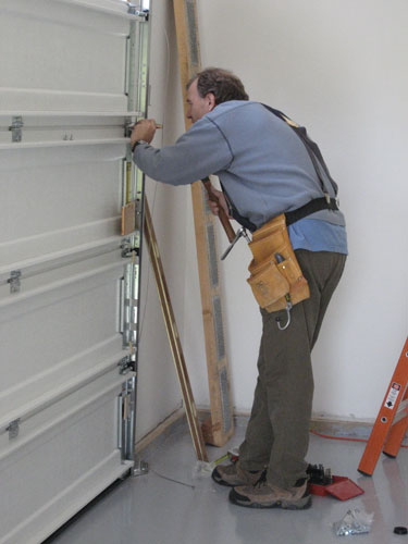 Emergency Garage Door Repair Service - 24/7 Available - American Door & More Richmond